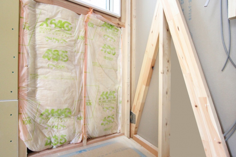 グラスウール使用時の安全対策