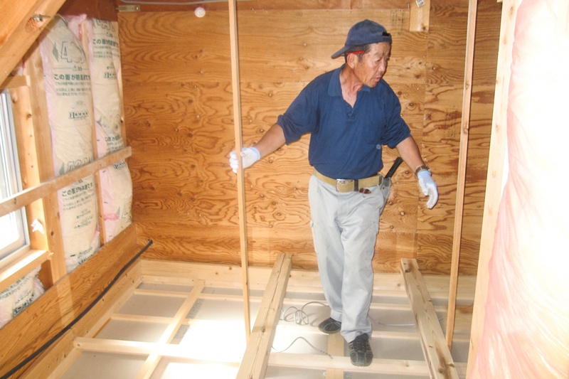 グラスウールの危険性と注意点